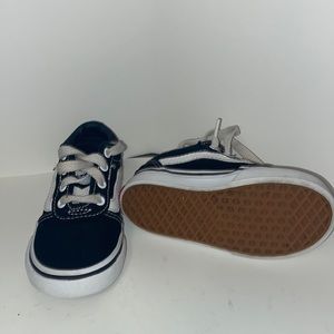 Toddler Black Vans with white stripe size 6